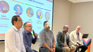 Panel de especialistas en el LGBTQ+ Business Travel Forum realizado en el hotel Aloft Miraflores sobre turismo LGBT+ y turismo inclusivo en Perú